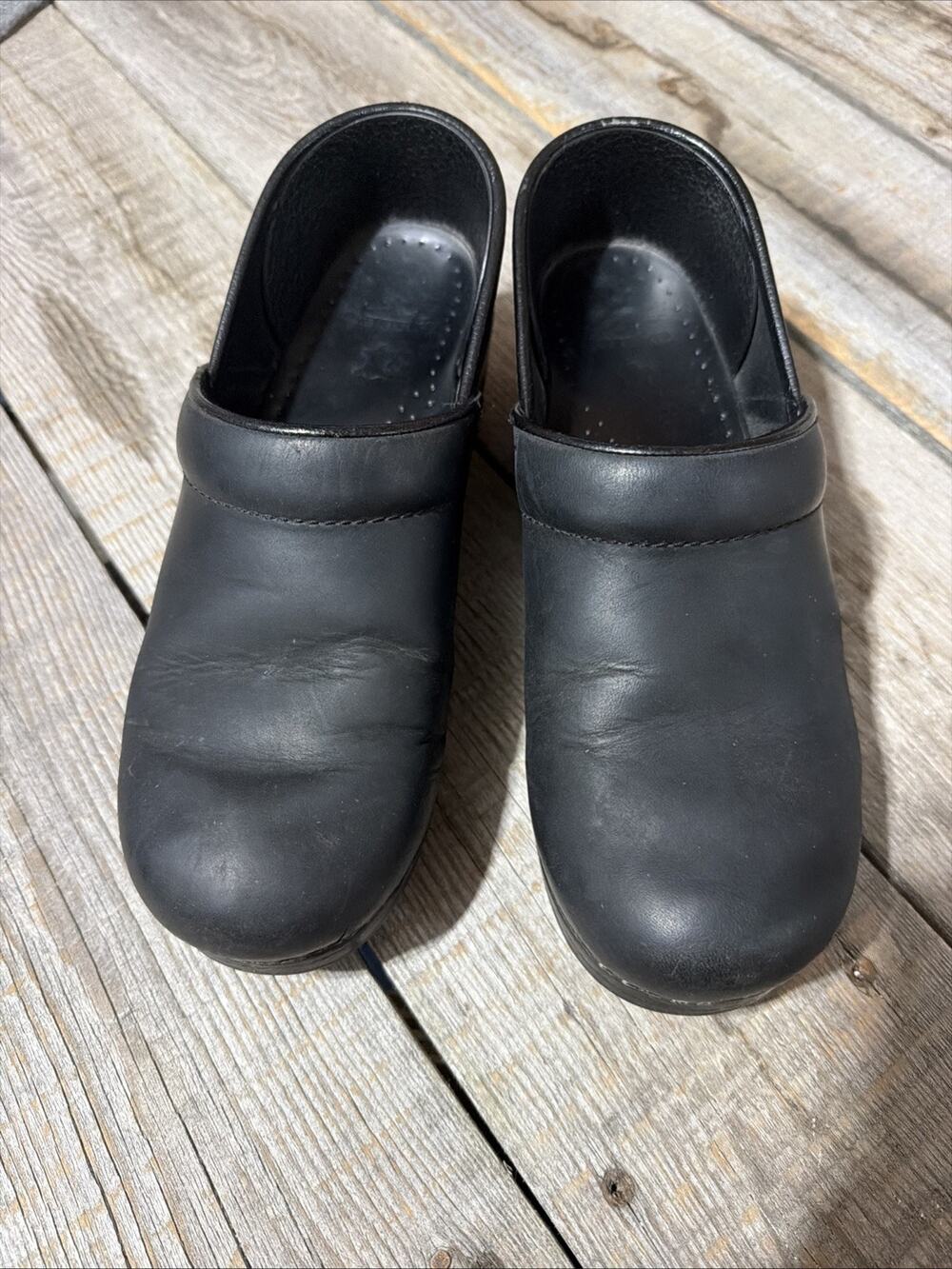Black Dansko Clogs Size 38 Normal Wear Pre Loved